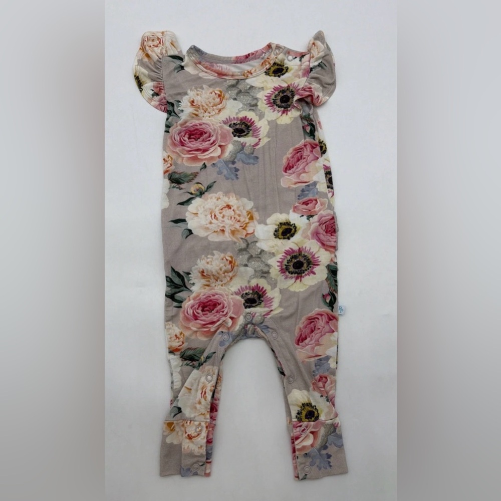 Posh Peanut French Gray Bamboo Ruffled Cap Sleeve Romper 9-12 Months EXCELLENT